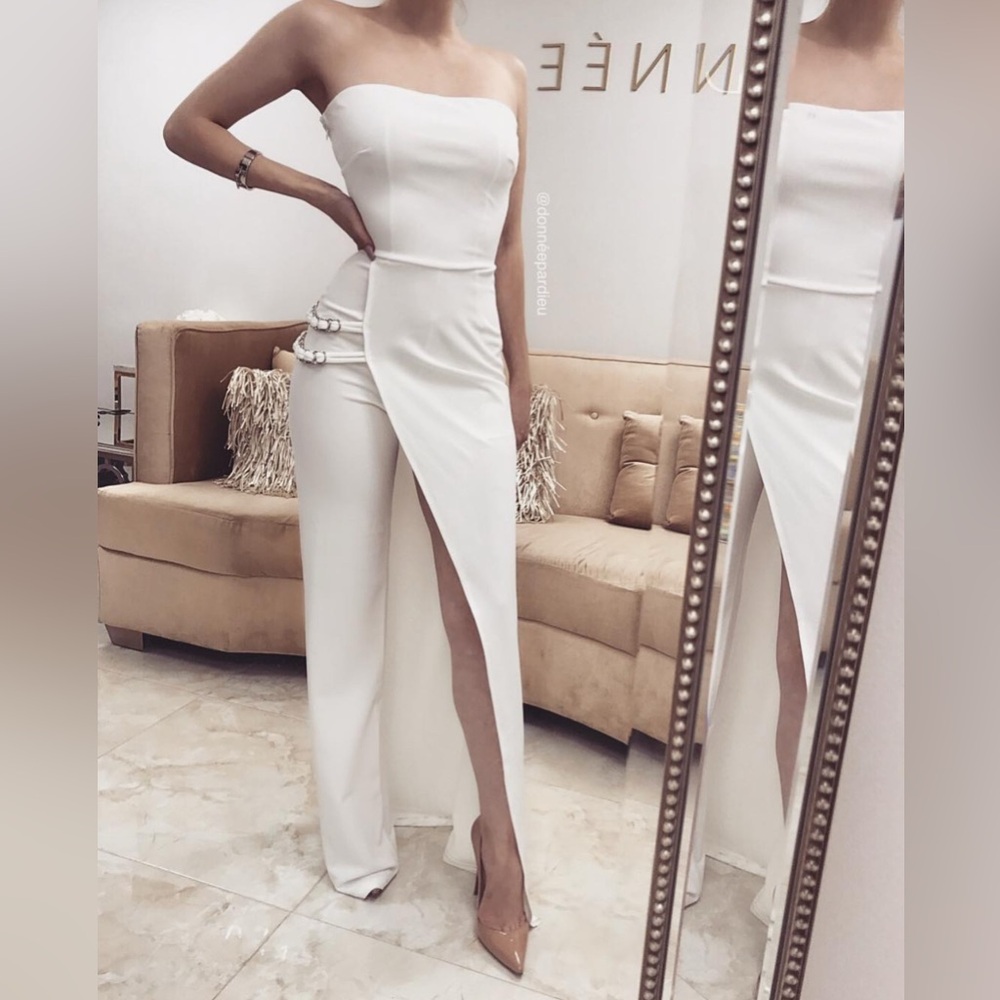 Donneé Par Dieu Chelsea One Leg Jumpsuit Dress White Size Large